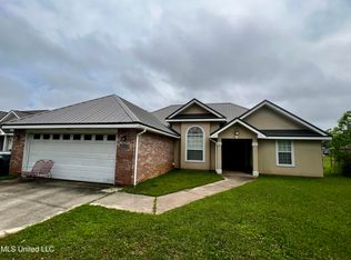 3308 N 6th St, Ocean Springs, MS 39564