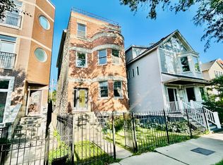 3033 N Racine Ave #3, Chicago, IL 60657