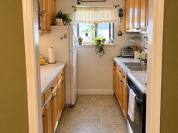 2nd image of 601 Timber Lane #601