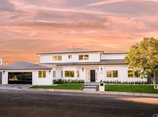 16449 Tudor Dr, Encino, CA 91436