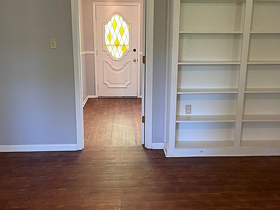 Living Room looking into Foyer