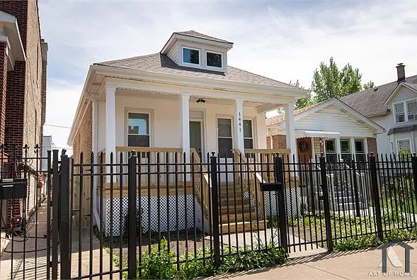 1441 N Kolin Ave — Photo 2