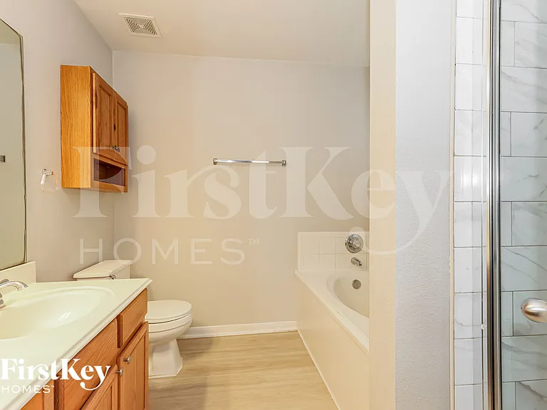 29311 Legends Hill Dr — Photo 15