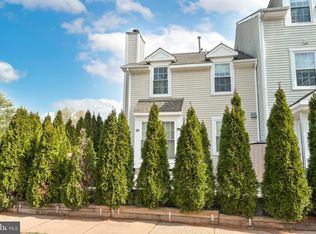 6019 Netherton St, Centreville, VA 20120