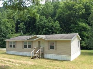 956 Barker Fork Rd, Chapmanville, WV 25508