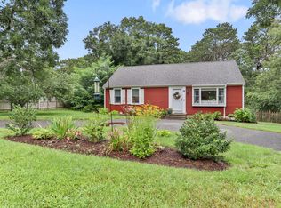 68 Lakewood Dr, Harwich, MA 02645