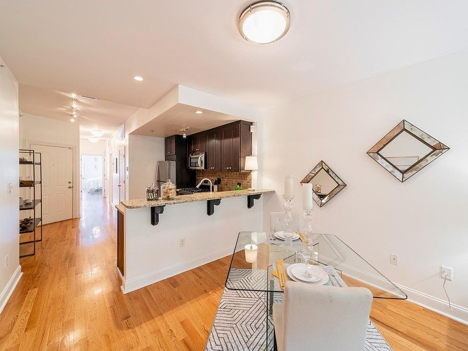1st image of 139 Morris St #33A