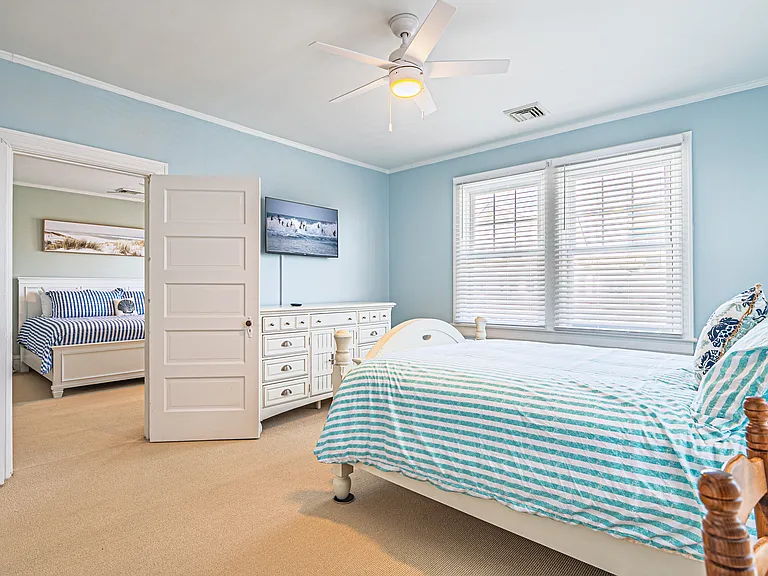 128 Ridgeway Ave — Photo 31