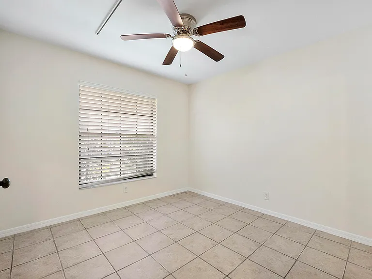 18324 181st Cir S — Photo 25