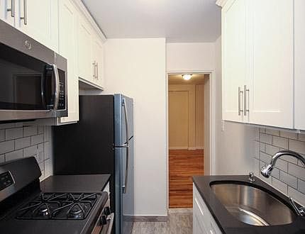 2nd image of 13952 35th Ave #1