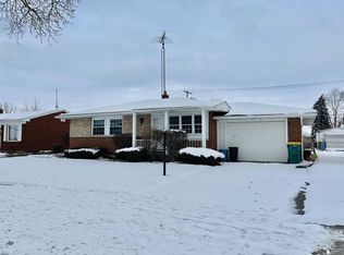 481 John Rolfe Dr, Monroe, MI 48162