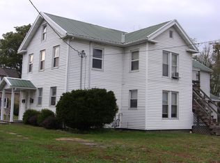 305 W Wood St APT 1, Hillsboro, IL 62049