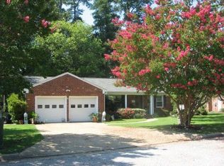 800 Lipton Dr, Newport News, VA 23608