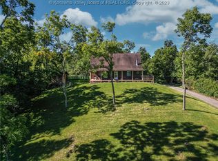 940 Sun Valley Rd, Washington, WV 26181