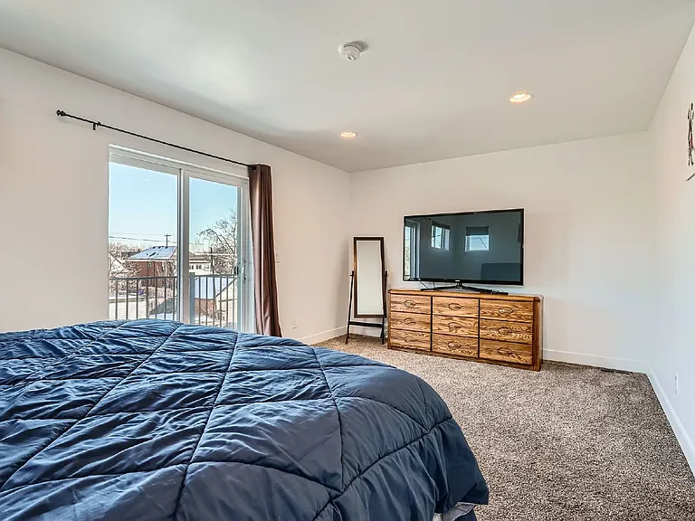 2142 Julian St — Photo 12