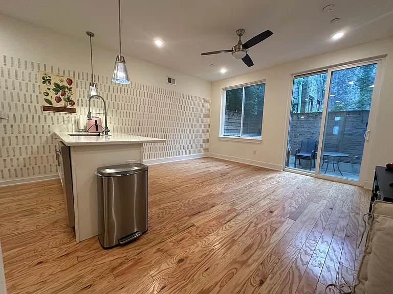 1704 N Marshall St #1 — Photo 2