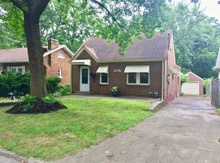 506 E Meadowmere St, Springfield, MO 65807