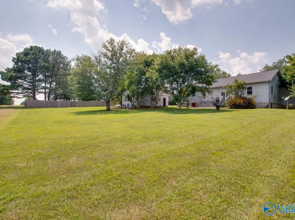 112 Saralee Dr, Huntsville, AL 35811