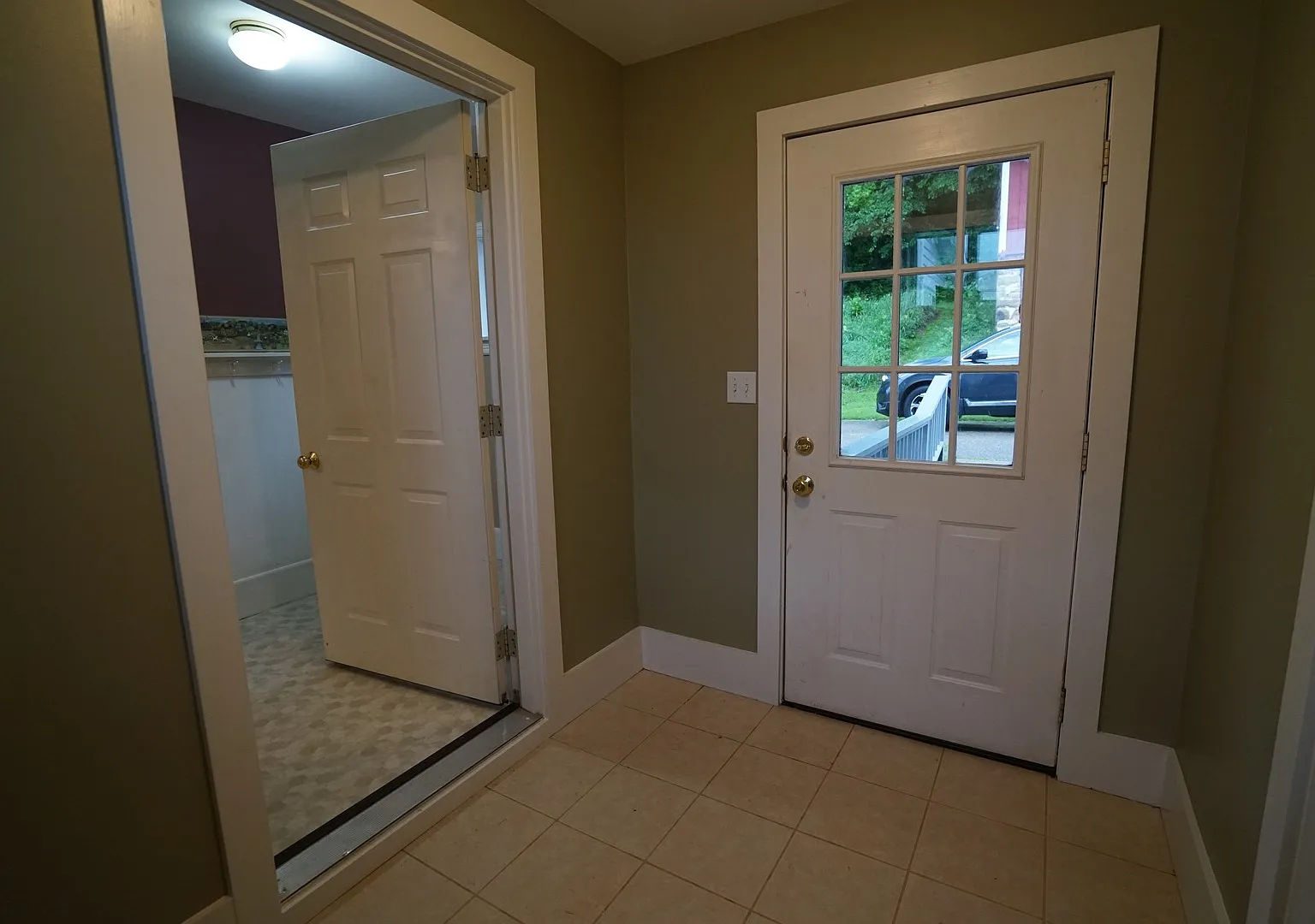Large sunny Country Home by Sauk City — Photo 2