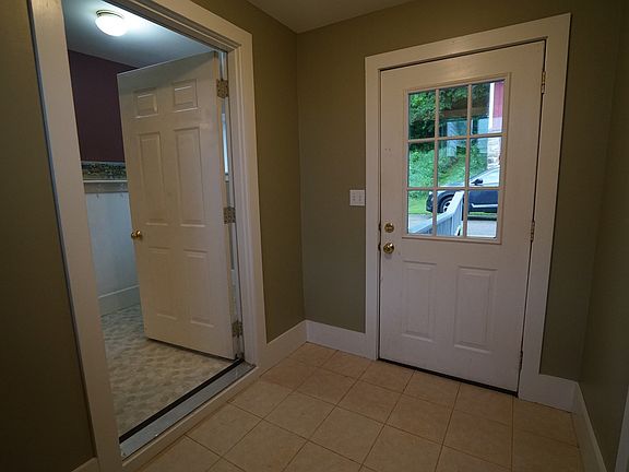 2nd image of E7602 Spring Dr