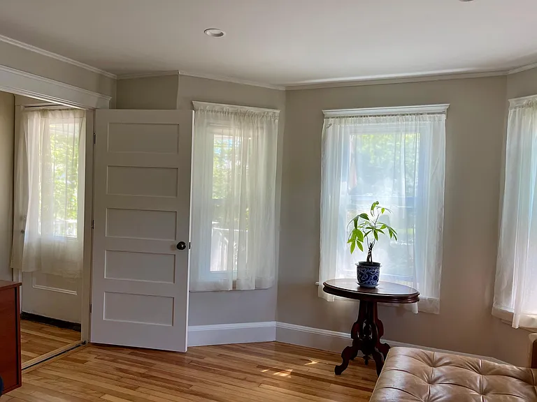 166 Allen Ave #1 — Photo 2