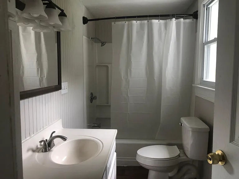 708 Inverness Ave — Photo 9
