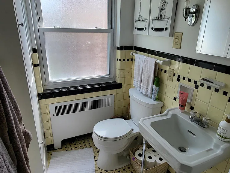 2796 Observatory Ave #6 — Photo 12
