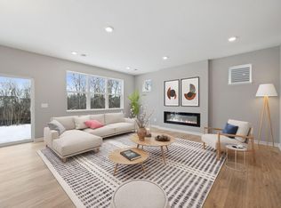 6040 157th St N, Hugo, MN 55038