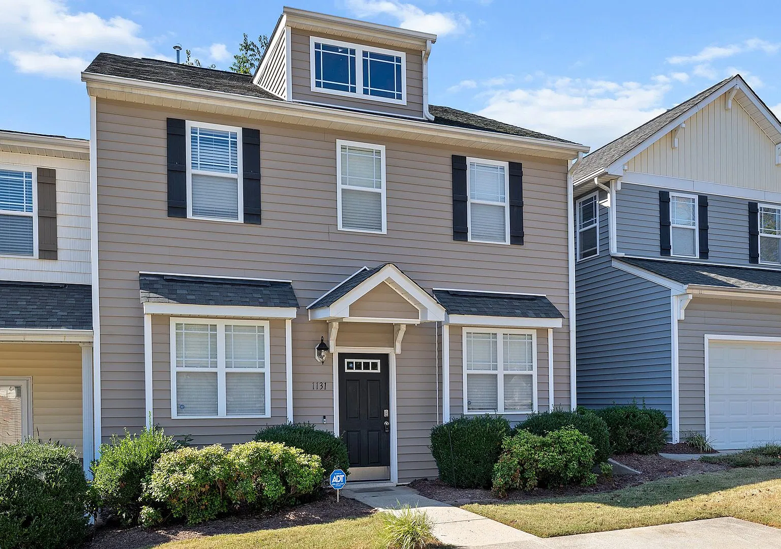 **Beautiful 4 Bed Townhome with First Floor Primary Suite** — Photo 3
