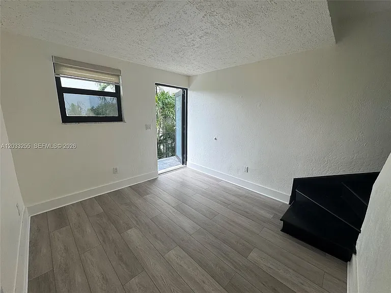 3011 SW 1st Ave #9 — Photo 5