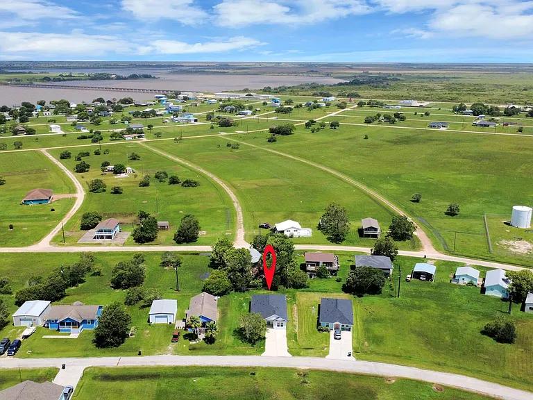 638 Stovall Dr — Photo 42