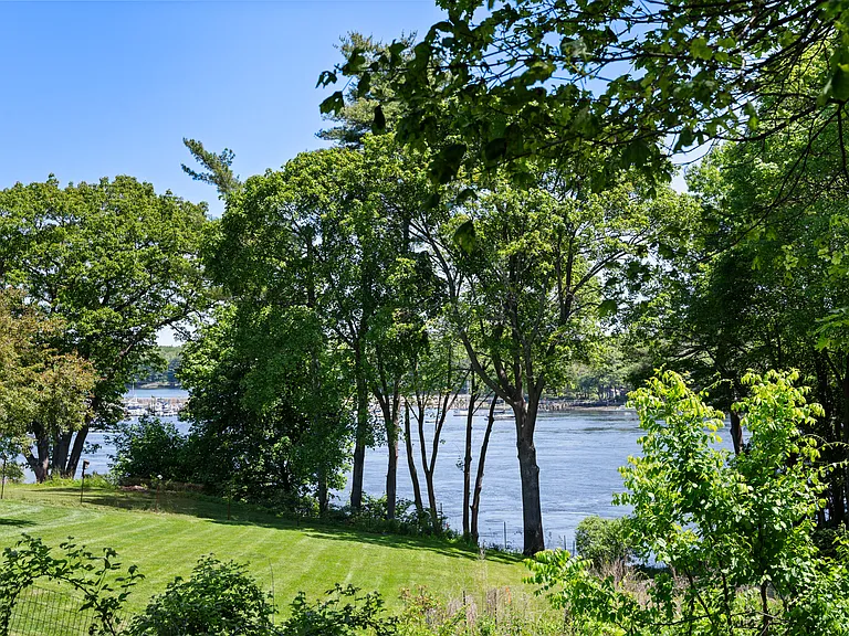 31 Saratoga Way — Photo 9
