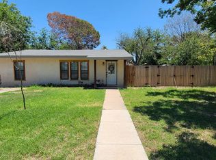 350 2nd St, Quemado, TX 78877