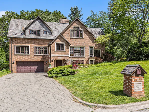 1041 Heather Way, Ann Arbor, MI 48104