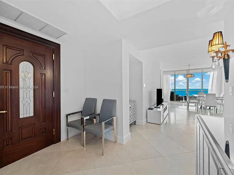 17875 Collins Ave #702 — Photo 2