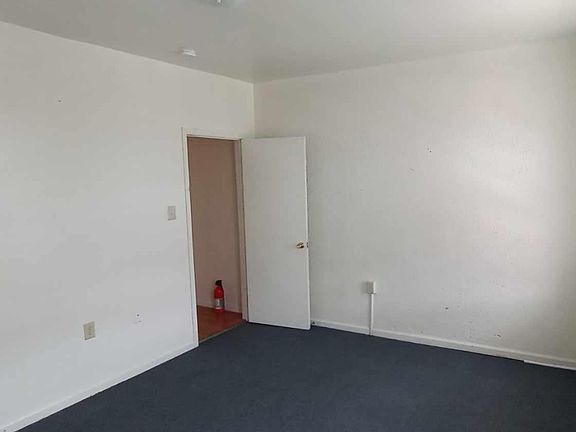 3rd image of 419 N 41st St Floor 3