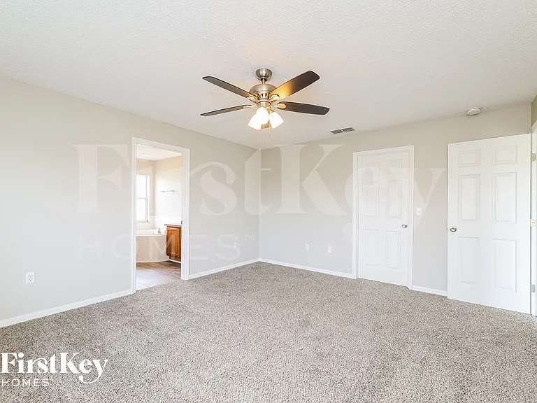 984 Alsace Dr — Photo 9