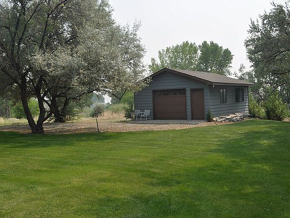 Heated workshop w/water-ele