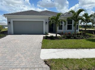 7045 Chapel Creek Ln, North Fort Myers, FL 33917
