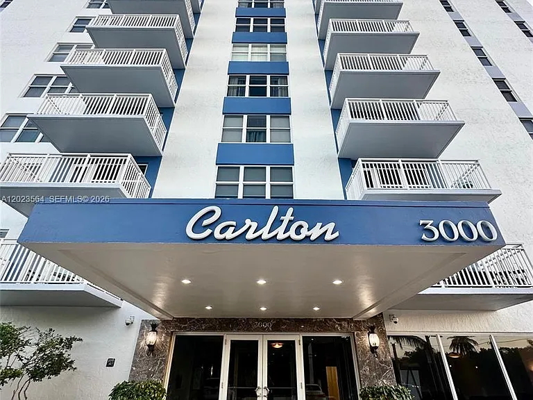 3000 E Sunrise Blvd #G — Photo 2