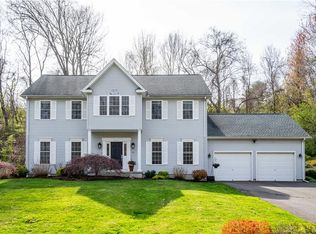 55 Arlen Way, West Hartford, CT 06117