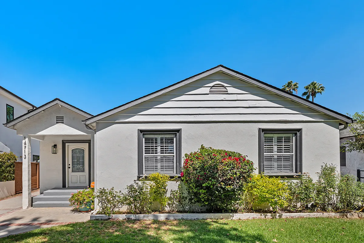 3 bed, 1980 sqft, $7,950 — Photo 1