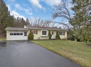 6077 Slocum Rd, Ontario, NY 14519