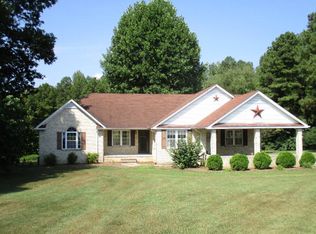 5373 Indian Oak Rd, Crewe, VA 23930