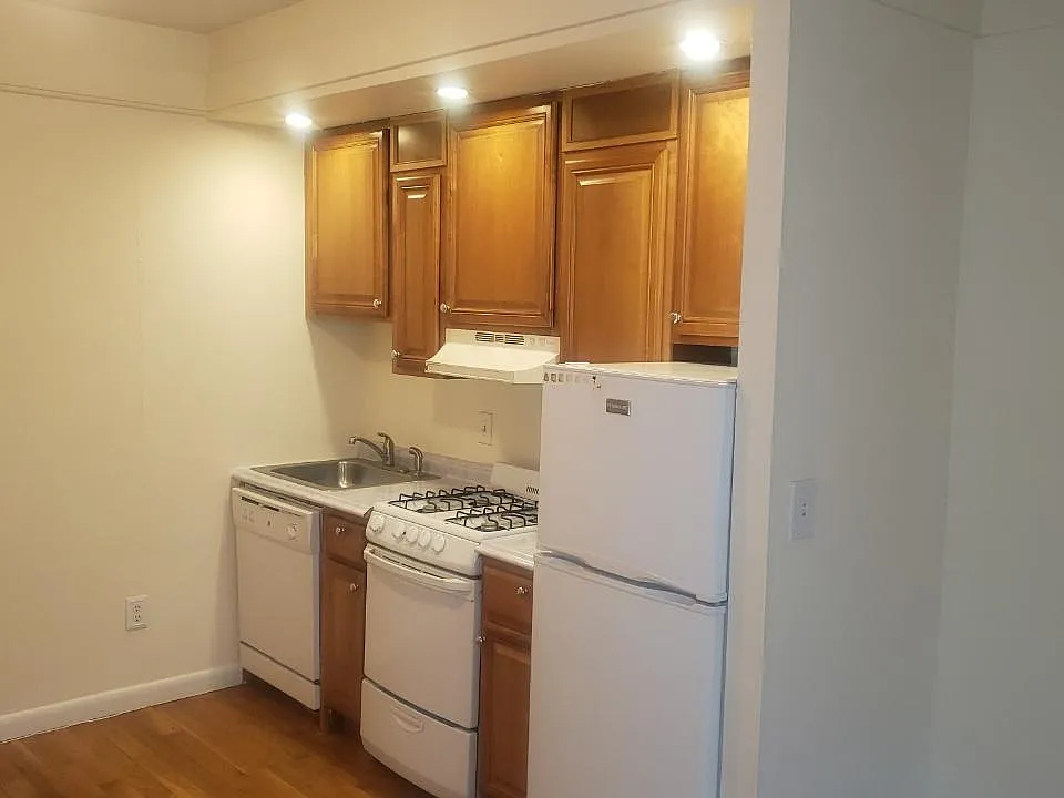 286 Beacon St #B