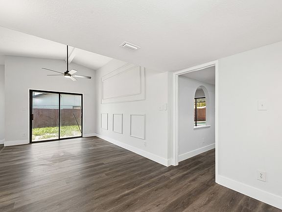 5th image of 2119 Meadfoot Rd