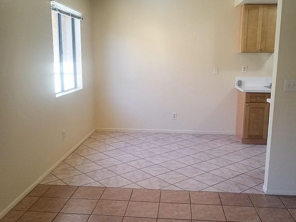 4th image of 1445 W 227th St #8