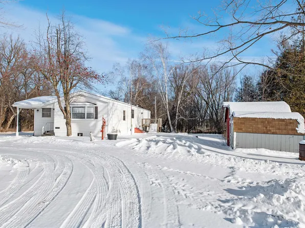 N6498 N 3rd Rd, Wallace, MI 49893