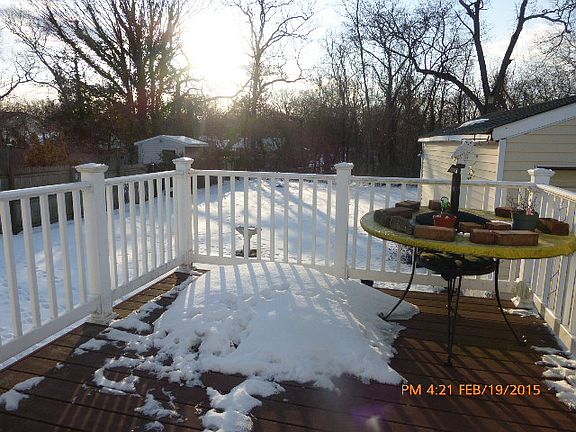 4th image of 22 Louis Ave