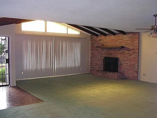 2nd image of 828 15th St